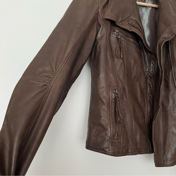 NWOT Danier Cropped Leather Moto Jacket - Size S, Chocolate Brown - Picture 2 of 10